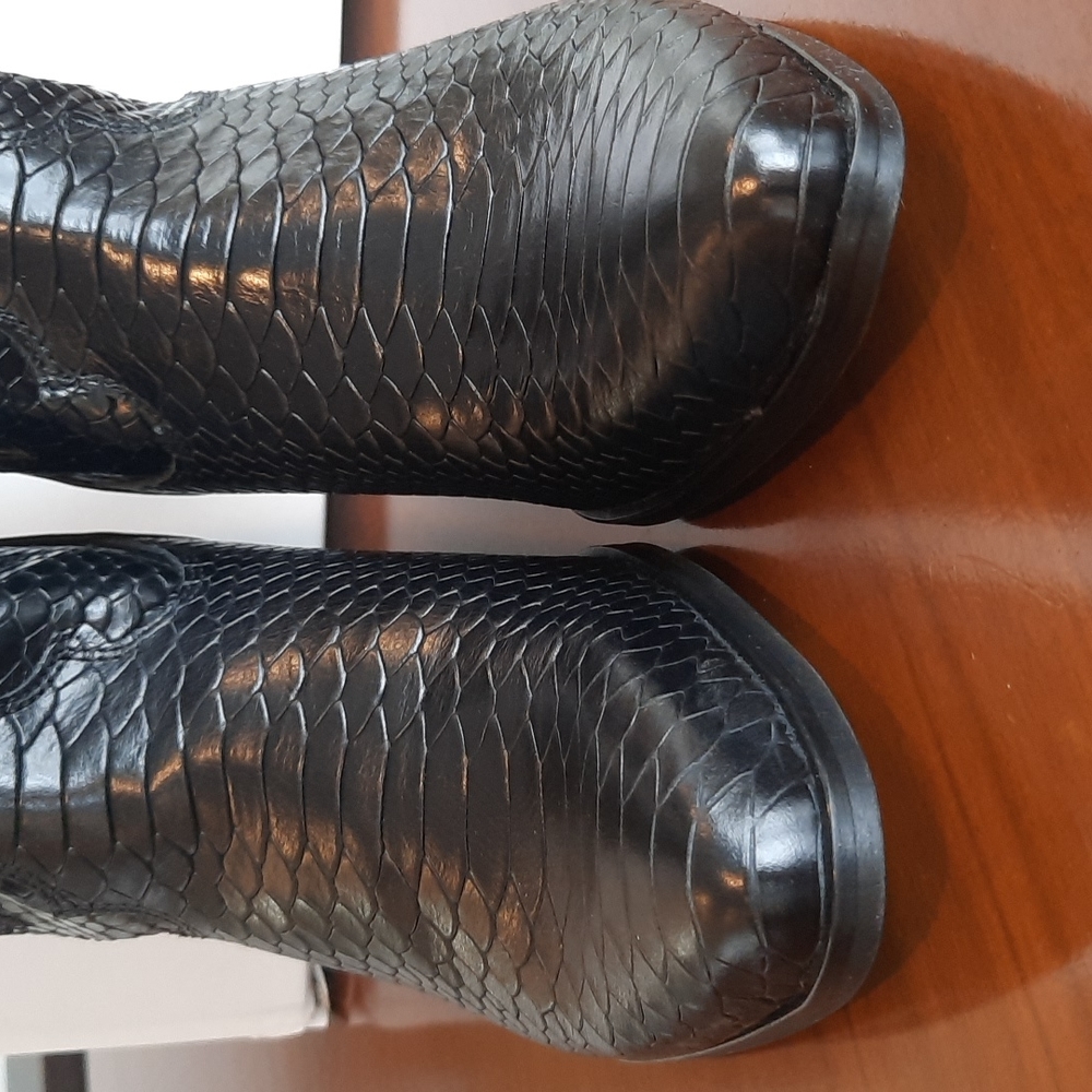 ALDO Cowgirl booties US 8.5 BRAND New ☆
